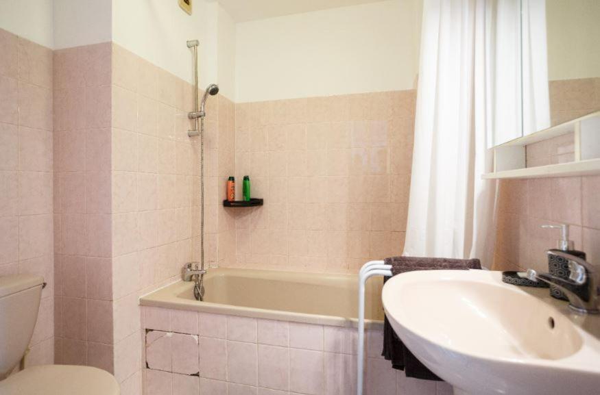 Appartement cozy: 10/15 min des Champs Élysée Sartrouville Extérieur photo