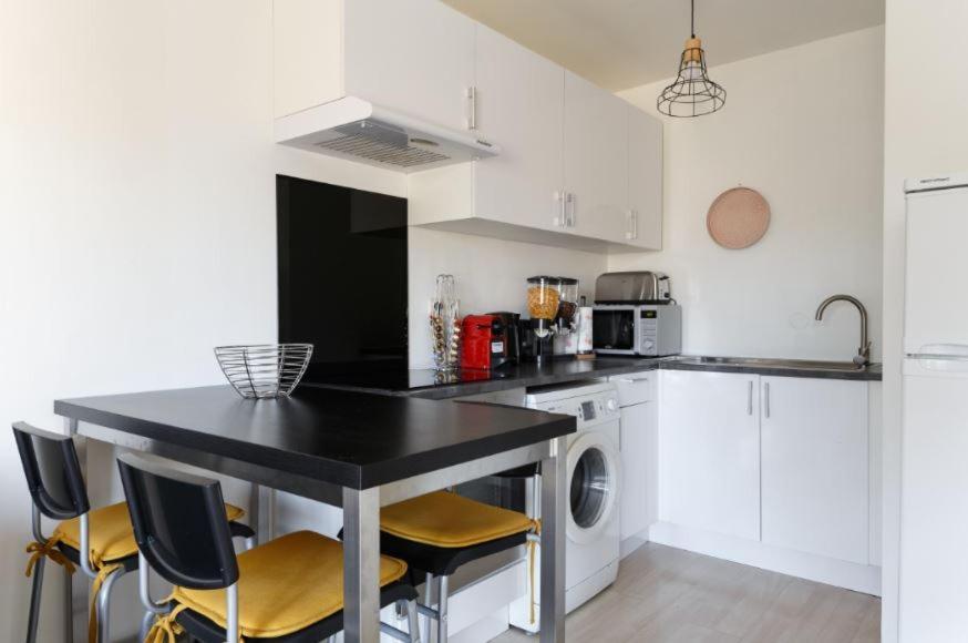 Appartement cozy: 10/15 min des Champs Élysée Sartrouville Extérieur photo
